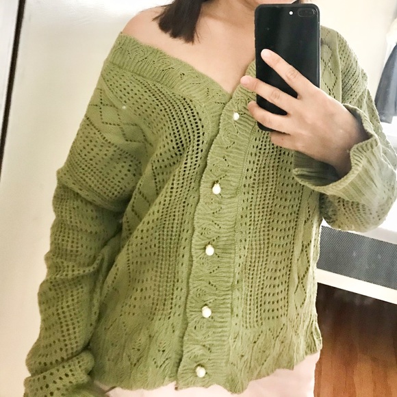 NEW Button down sweater ruffle sleeves M/L green - Picture 3 of 10